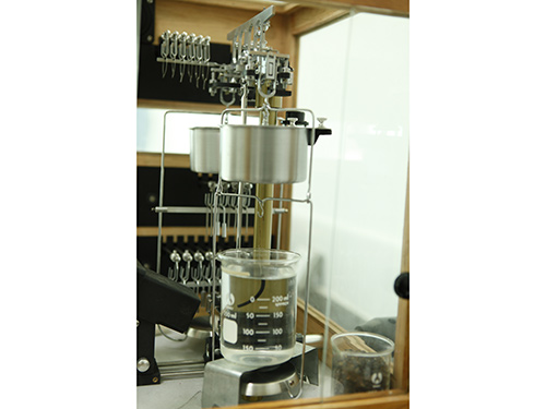 机械万分之一分析天平